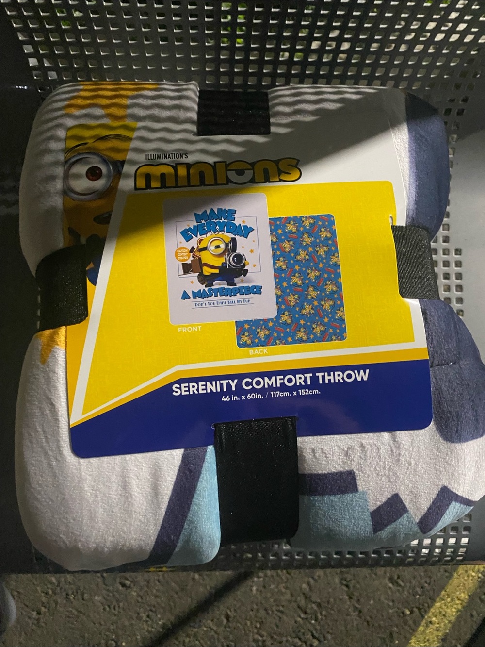 Minions and Monsters Serenity Comfort Throw Theatre Exclusive Mint New with Tags
